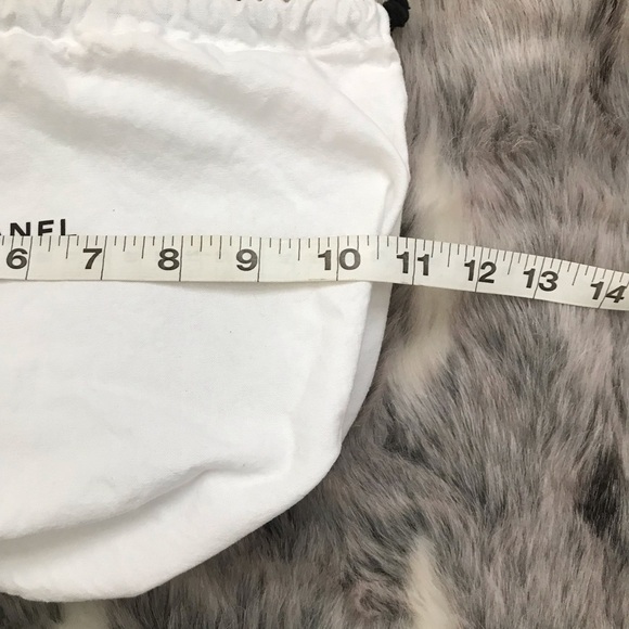 CHANEL white cotton canvas drawstring pouch cosmetic bag storage bag - Authentic - Picture 3 of 5